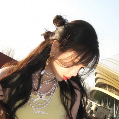 女导与强盗